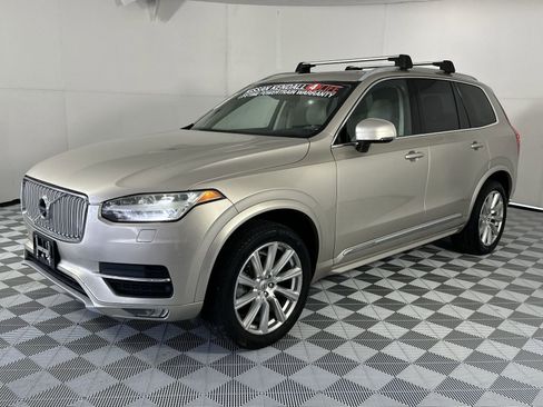 Used 2016 Volvo XC90 T6 Inscription w/ Vision Package AWD/4WD image 4
