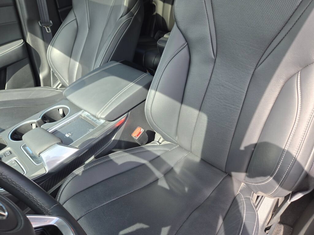 Used 2023 Acura MDX w/ Technology Package AWD/4WD image 29