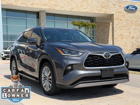 Used 2022 Toyota Highlander Platinum image 20