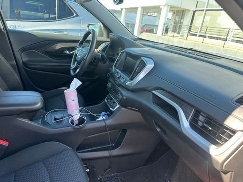 Certified 2024 GMC Terrain SLE image 22