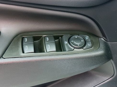 Used 2024 Chevrolet Equinox LT image 23