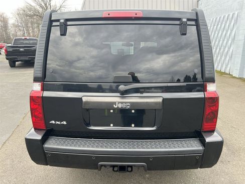 Used 2006 Jeep Commander image 5