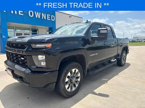 Used 2022 Chevrolet Silverado 2500 Custom w/ Custom Value Package AWD/4WD image 2