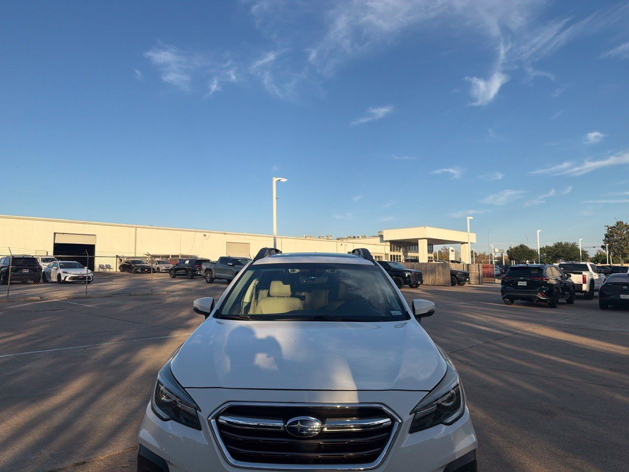 Used 2018 Subaru Outback 2.5i Limited AWD/4WD image 2