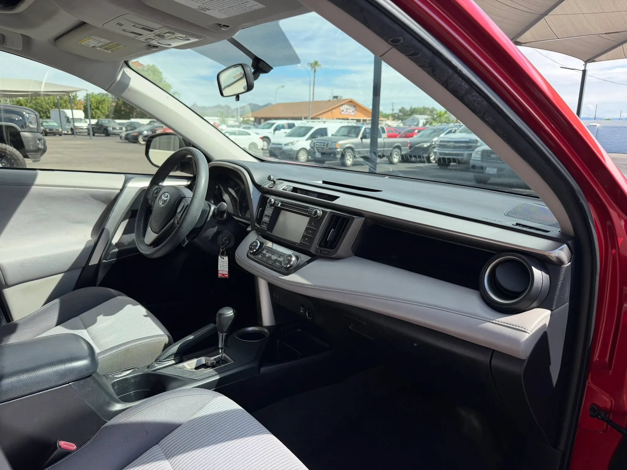 Used 2013 Toyota RAV4 XLE AWD/4WD image 29