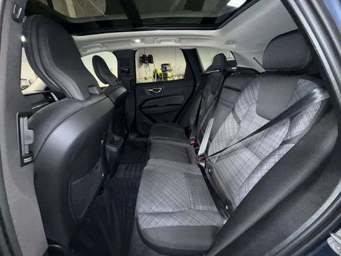 Used 2024 Volvo XC60 B5 Core AWD/4WD image 19