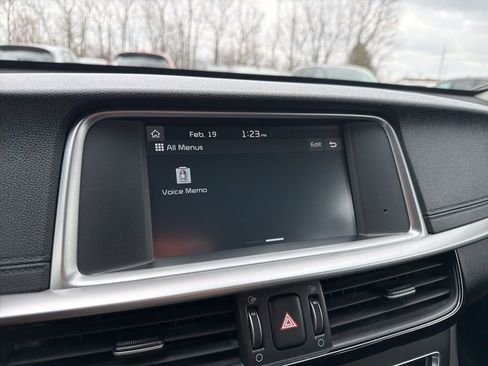 Used 2020 Kia Optima LX image 30