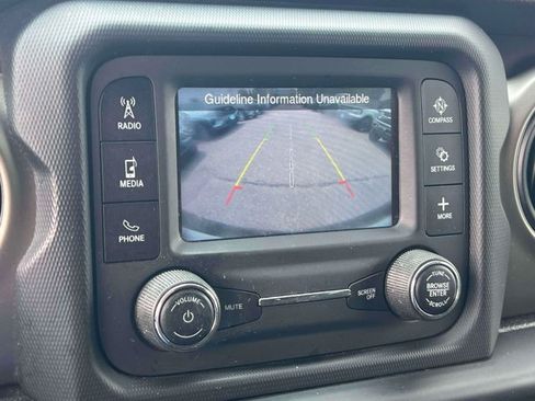 Used 2018 Jeep Wrangler Sport AWD/4WD image 33