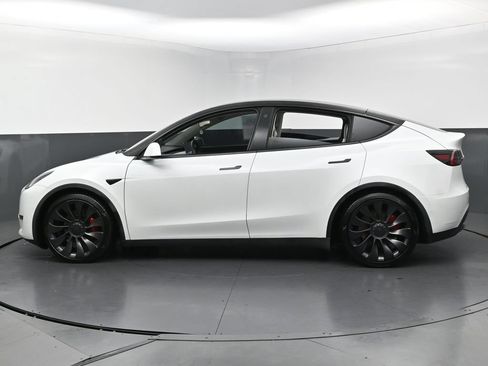 Used 2022 Tesla Model Y Performance AWD/4WD image 7