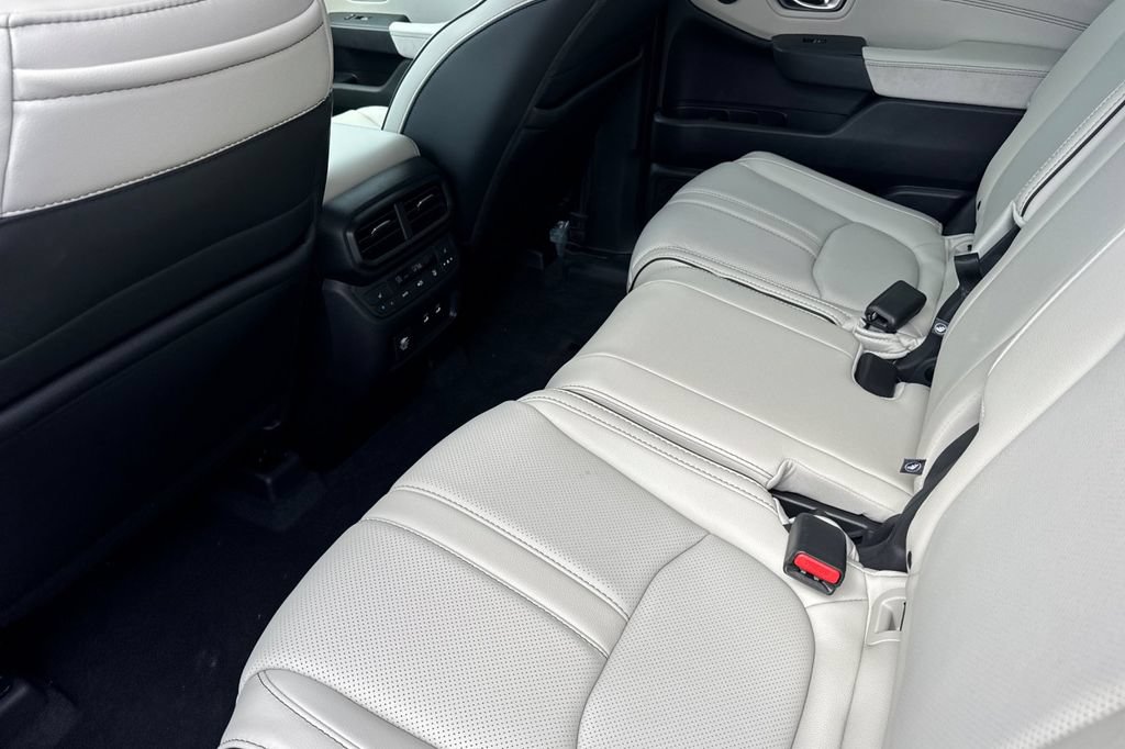New 2026 Honda Pilot Elite image 12
