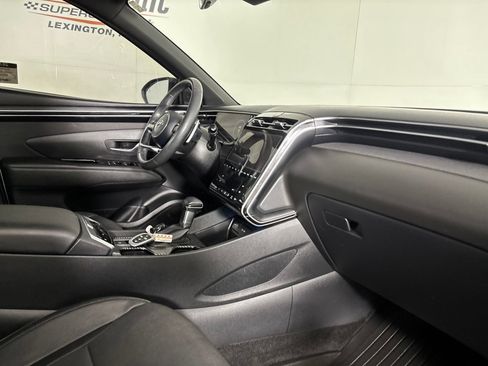Used 2022 Hyundai Santa Cruz Limited AWD/4WD image 31