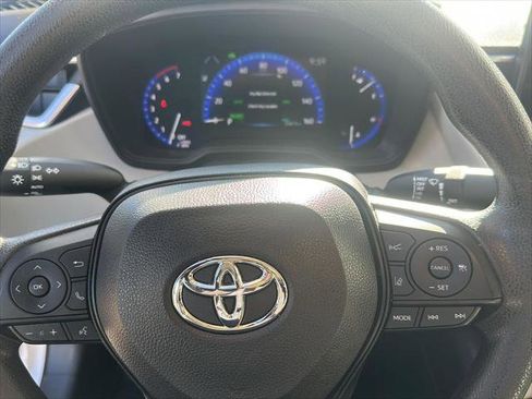 Certified 2022 Toyota Corolla LE image 18