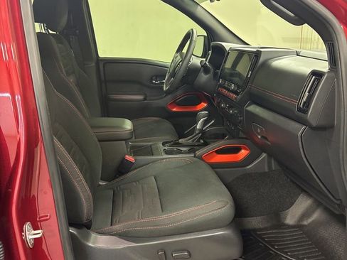 Used 2025 Nissan Frontier PRO-4X w/ Pro Convenience Package image 27