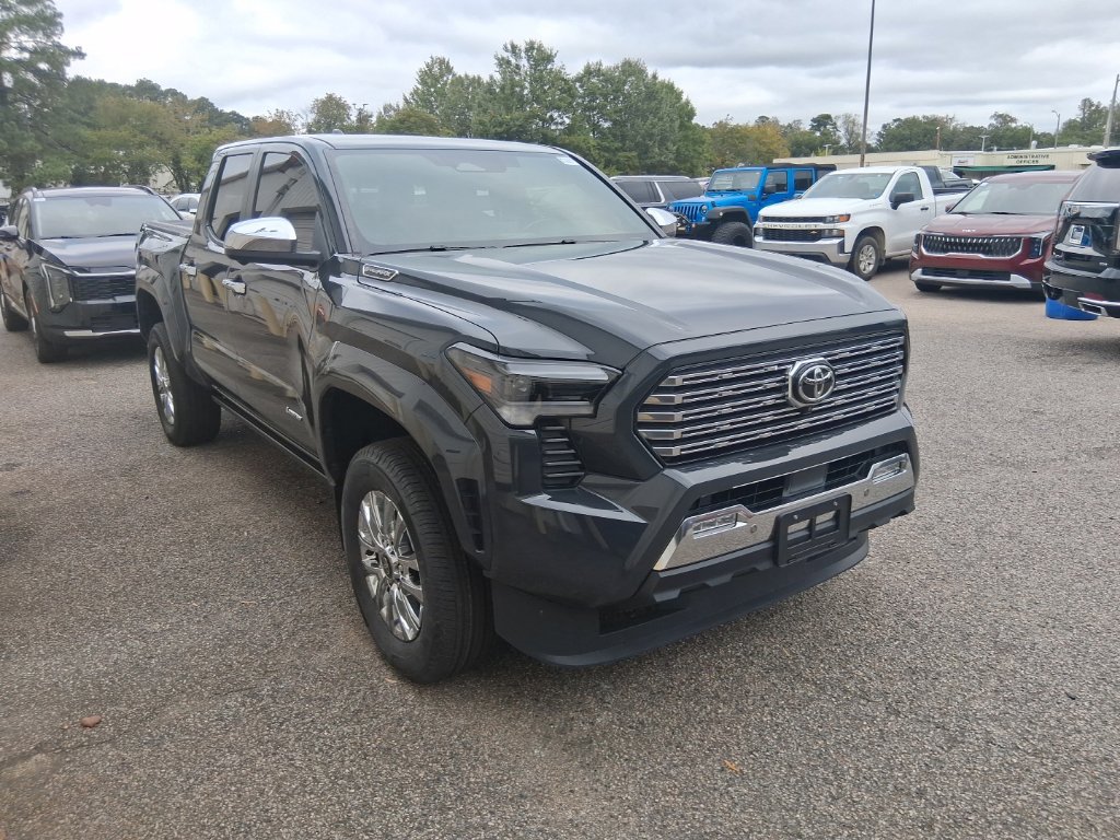 Used 2024 Toyota Tacoma Limited AWD/4WD image 3