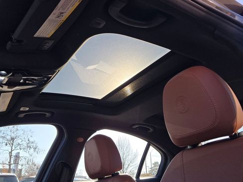 Used 2022 Alfa Romeo Giulia Ti image 19