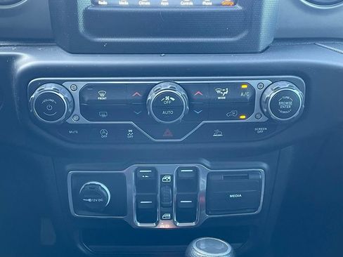 Used 2021 Jeep Wrangler Unlimited Sport AWD/4WD image 21