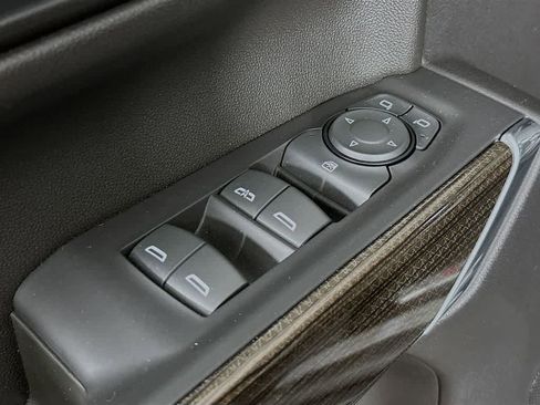 Used 2022 Chevrolet Silverado 1500 RST AWD/4WD image 29