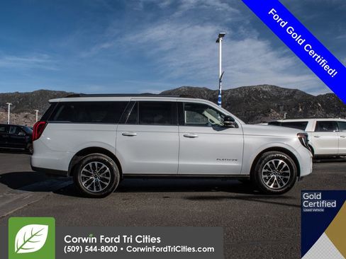 Used 2025 Ford Expedition Max Platinum image 17