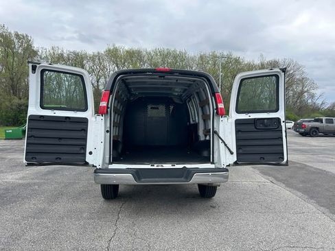Used 2023 GMC Savana 2500 w/ Driver Convenience Package RWD image 14