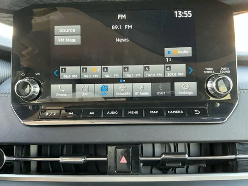 Used 2024 Mitsubishi Outlander SE image 29