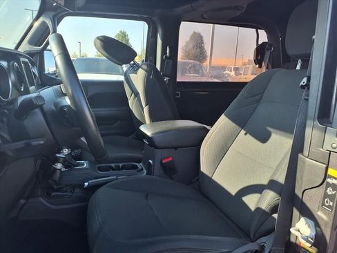 Certified 2022 Jeep Wrangler Willys image 10