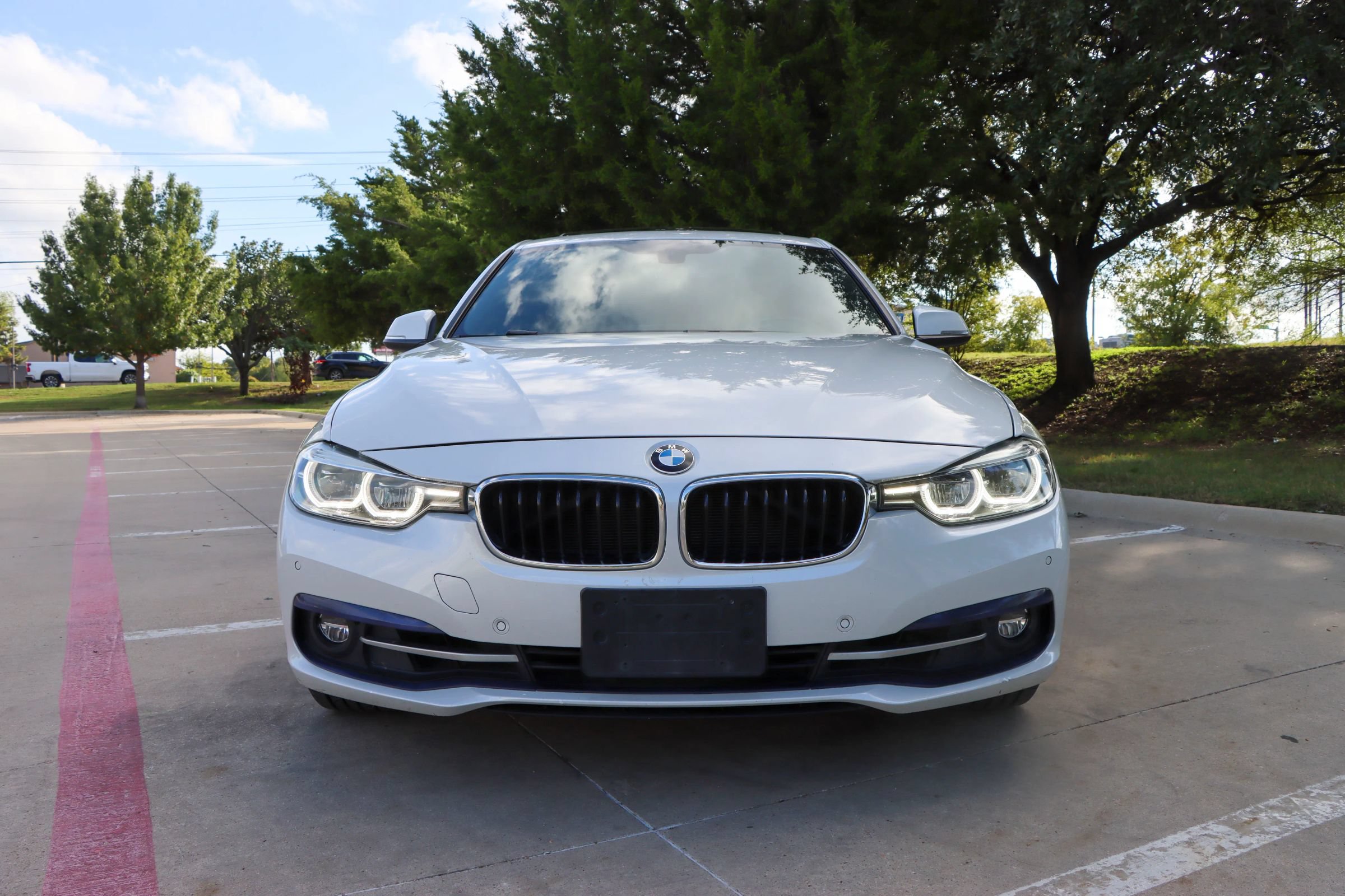 Used 2017 BMW 330i Sedan RWD image 2
