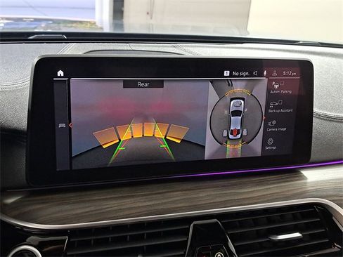 Used 2021 BMW M550i xDrive image 29