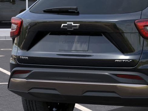 New 2026 Chevrolet Trax ACTIV w/ Driver Confidence Package FWD image 29