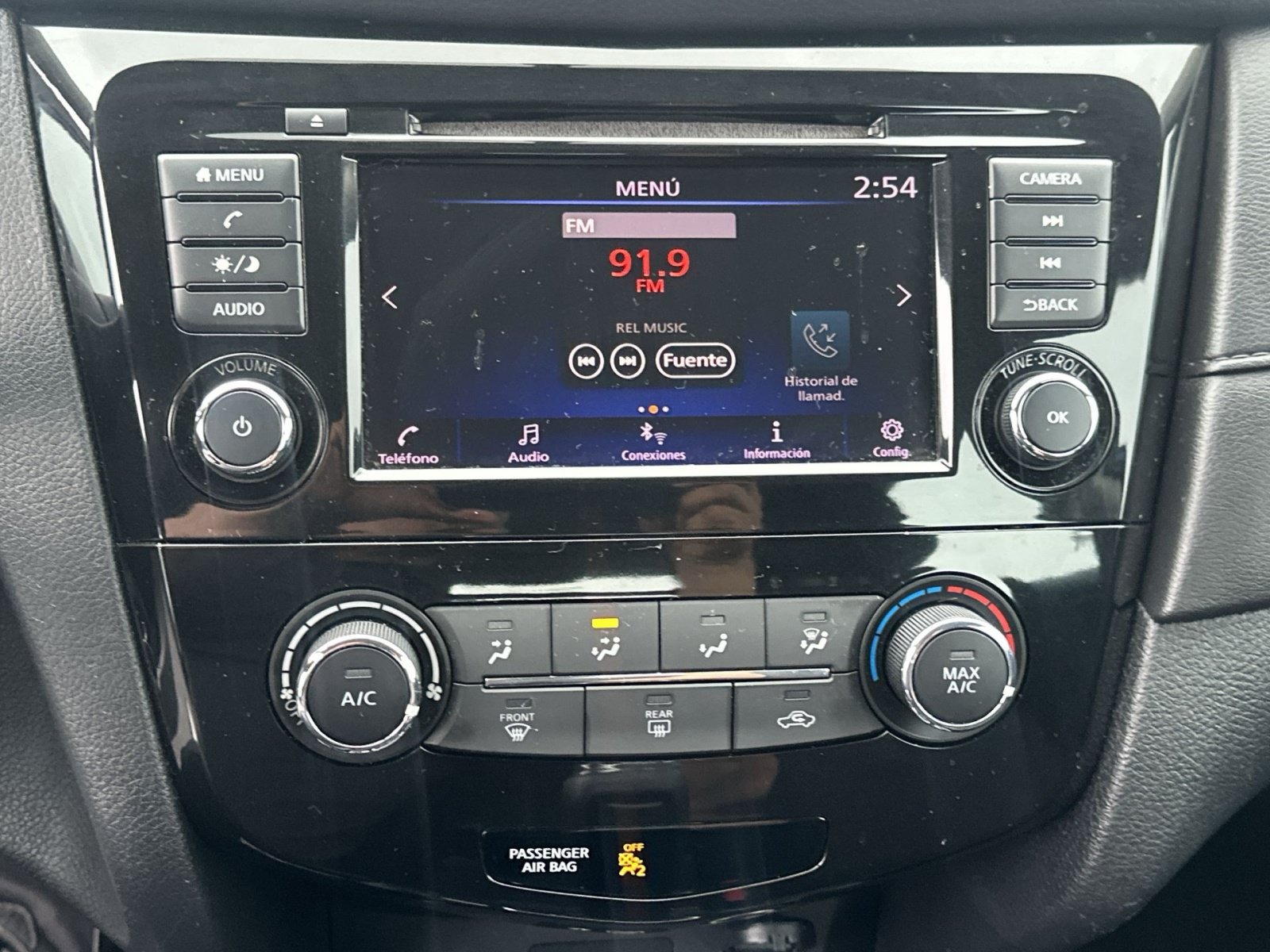 Used 2018 Nissan Rogue S AWD/4WD image 28