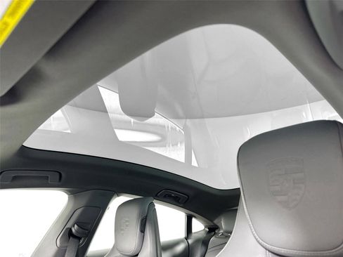 Certified 2025 Porsche Taycan RWD image 15