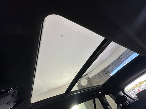 New 2026 BMW X5 sDrive40i w/ Premium Package image 13