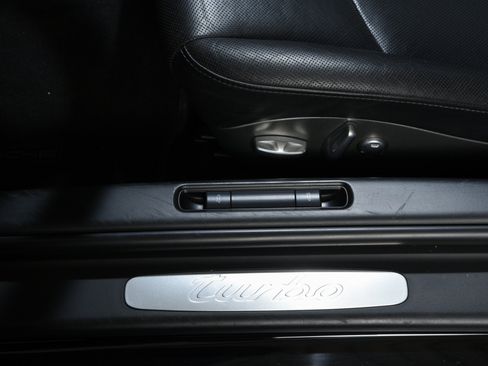 Used 2009 Porsche 911 Turbo AWD/4WD image 21
