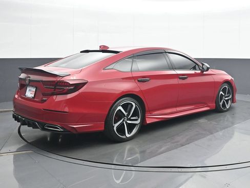 Used 2018 Honda Accord Sport image 6