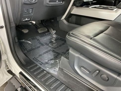Used 2021 Ford F250 Lariat AWD/4WD image 18