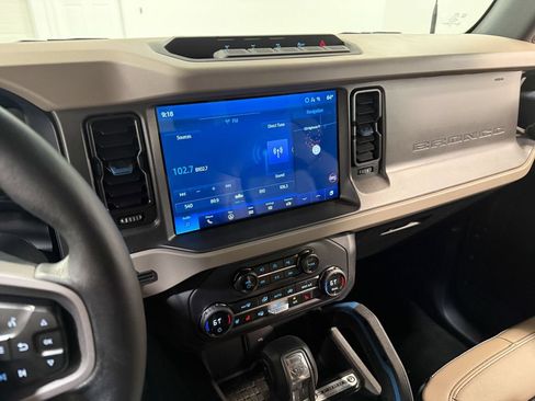 Used 2024 Ford Bronco Wildtrak AWD/4WD image 79
