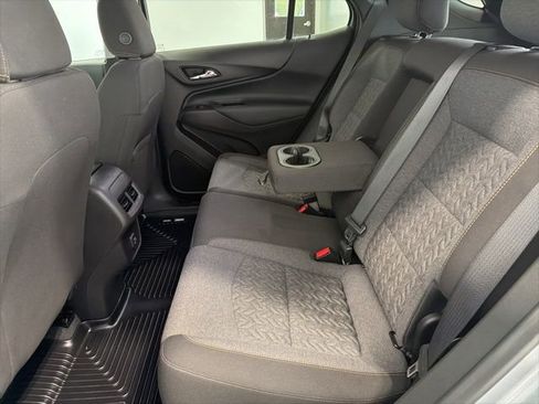 Used 2024 Chevrolet Equinox LT FWD image 25
