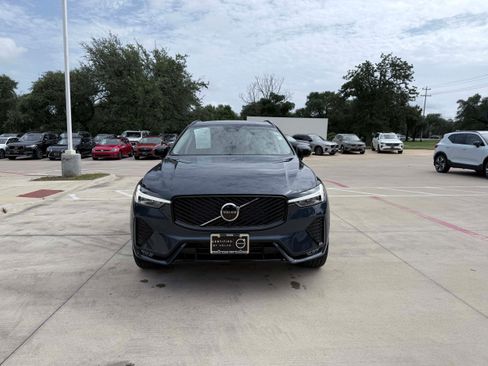 Certified 2026 Volvo XC60 B5 Ultra w/ Protection Package Premier AWD/4WD image 8