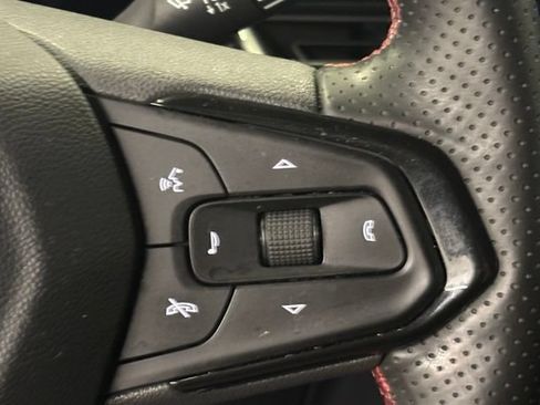 Used 2024 Chevrolet Trax RS w/ Sunroof Package FWD image 24