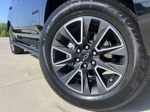 Used 2023 Chevrolet Tahoe Z71 AWD/4WD image 7