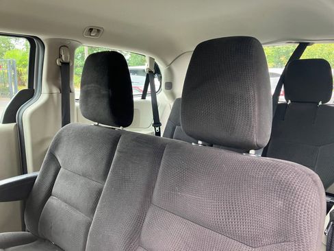 Used 2014 Dodge Grand Caravan American Value Package image 14