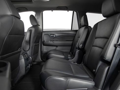 Used 2022 Honda Pilot Touring image 19