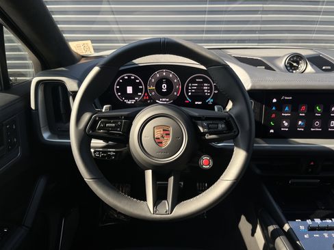 Certified 2025 Porsche Cayenne Turbo GT image 48