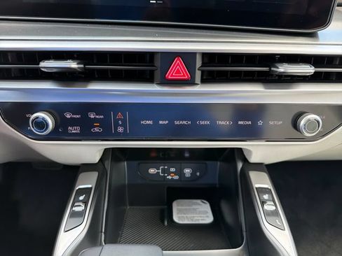 New 2026 Kia Sorento S FWD image 14