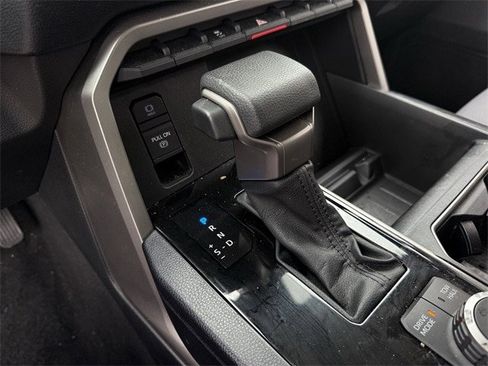 Used 2022 Toyota Tundra SR5 image 20