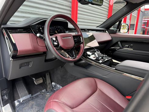 Used 2023 Land Rover Range Rover Sport SE Dynamic AWD/4WD image 13