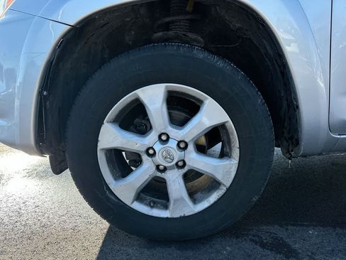 Used 2011 Toyota RAV4 Limited image 19