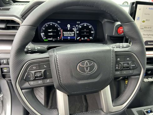 New 2026 Toyota 4Runner TRD Off-Road Premium AWD/4WD image 23