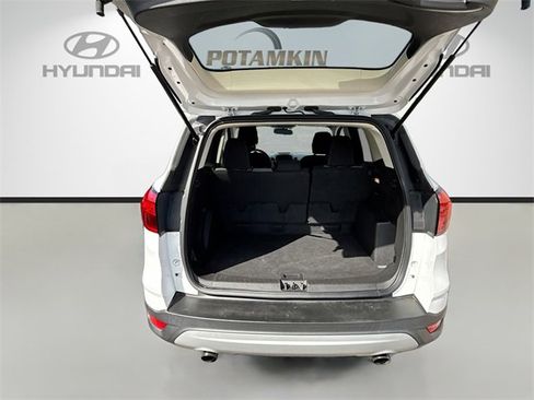 Used 2019 Ford Escape SE image 24