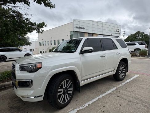 Used 2022 Toyota 4Runner Limited AWD/4WD image 14