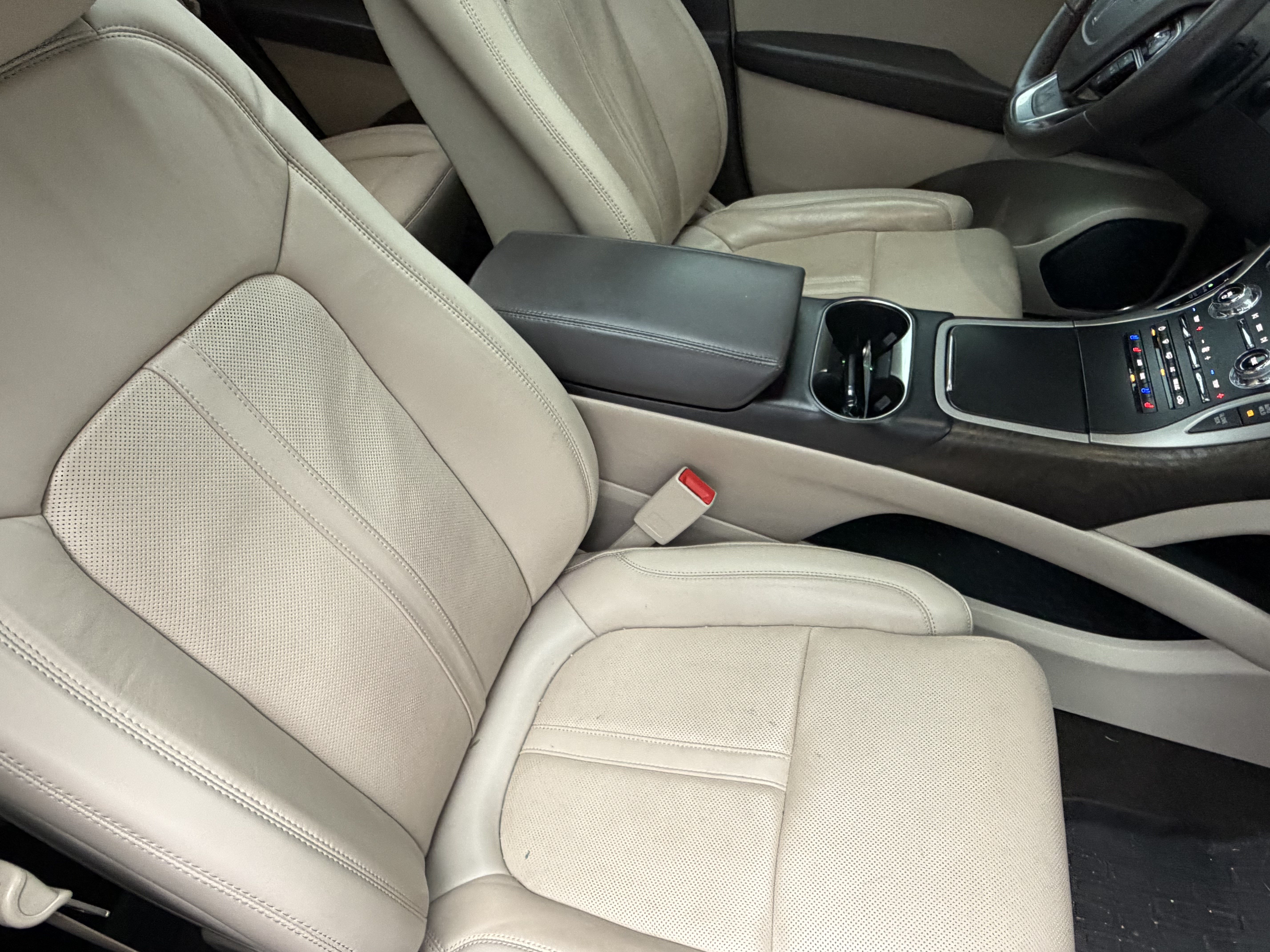 Used 2020 Lincoln Nautilus Reserve w/ Equipment Group 201A FWD image 42